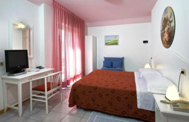 סן בנדטו דל טרנטו Hotel Le Soleil חדר תמונה