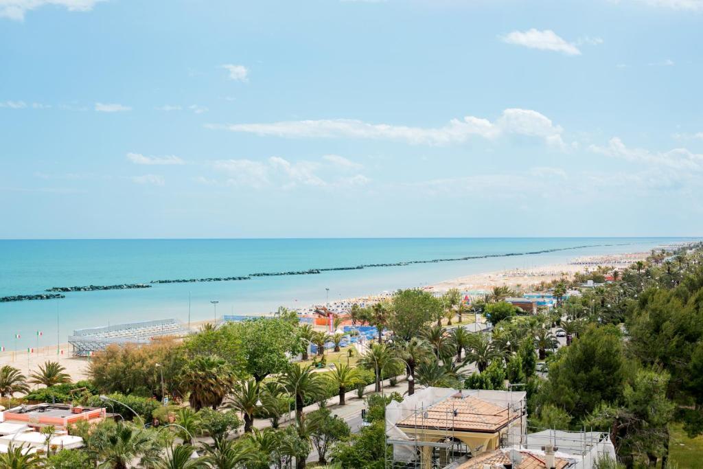 סן בנדטו דל טרנטו Hotel Le Soleil מראה חיצוני תמונה