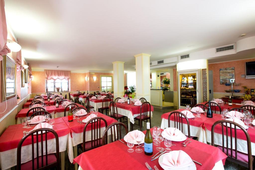 סן בנדטו דל טרנטו Hotel Le Soleil מראה חיצוני תמונה